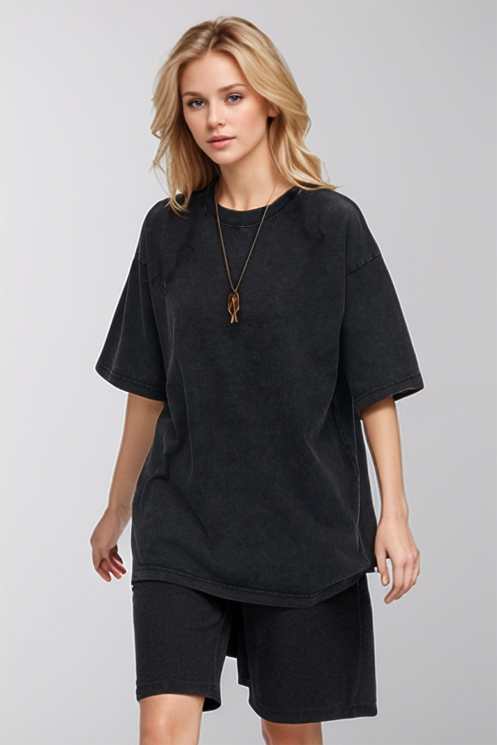 Basic T-Shirt